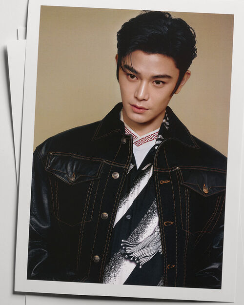 Versace 全球香水代言人&mdash;&mdash;丁禹兮